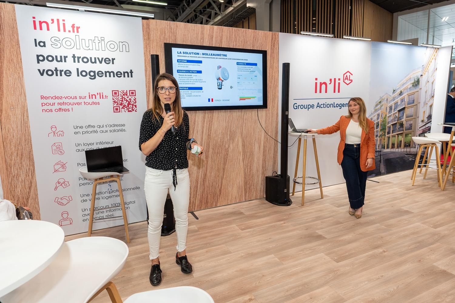 Démonstration du Molleaumètre par Molleau sur le stand in'li (groupe Action Logement) au Salon de l'AMIF 2026, devant la slide « La solution : Molleaumètre »